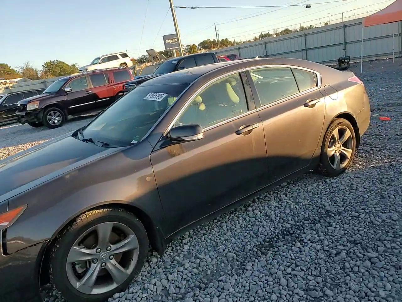 Фото: 19UUA8F73EA001552