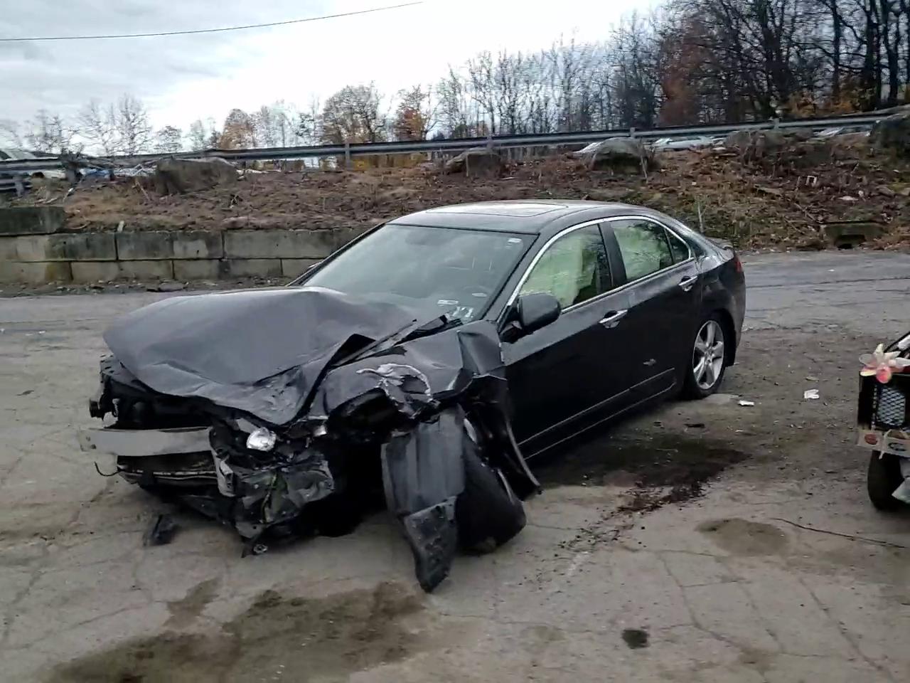 Фото: JH4CU2F65EC004753