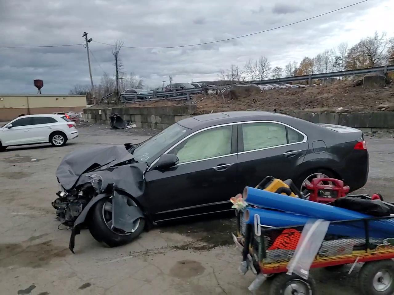 Фото: JH4CU2F65EC004753