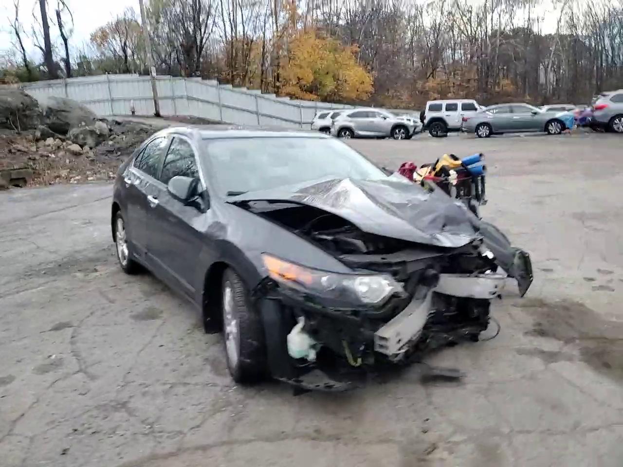 Фото: JH4CU2F65EC004753