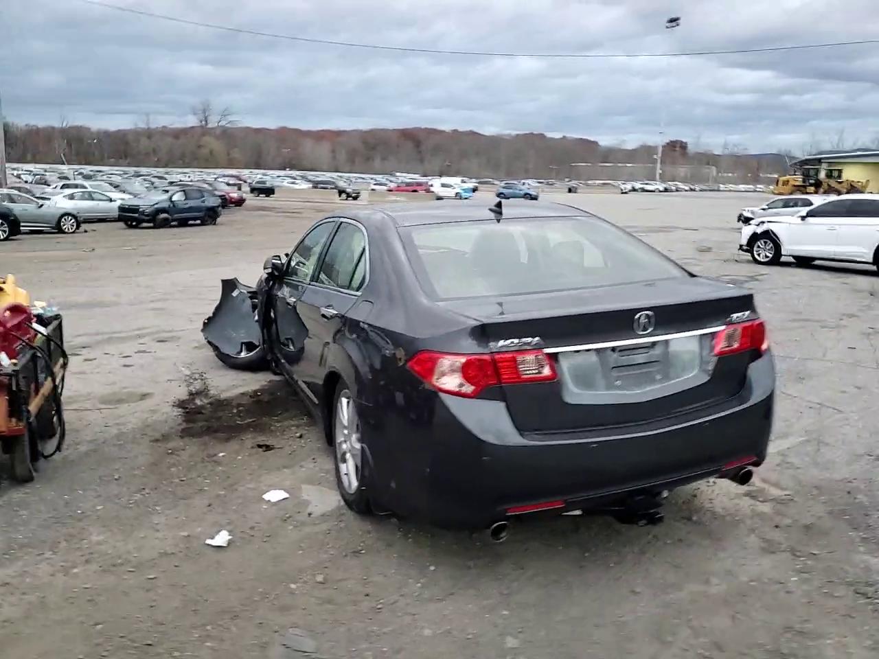 Фото: JH4CU2F65EC004753