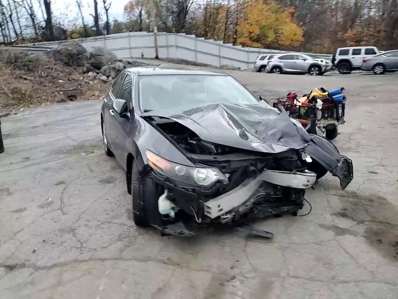 Фото: JH4CU2F65EC004753