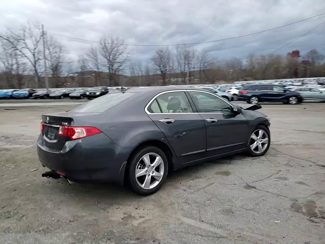 Фото: JH4CU2F65EC004753