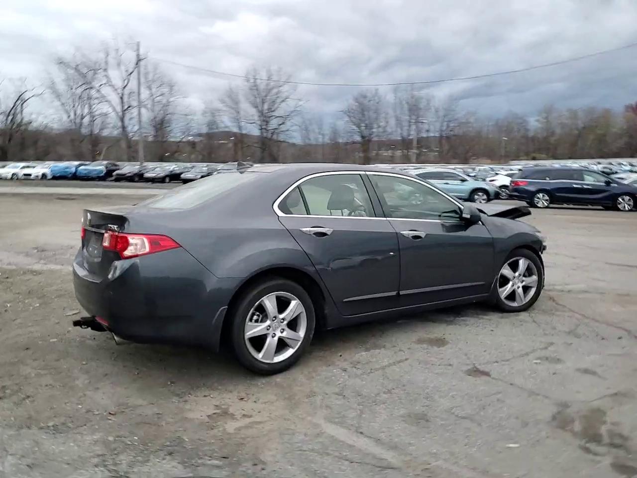 Фото: JH4CU2F65EC004753