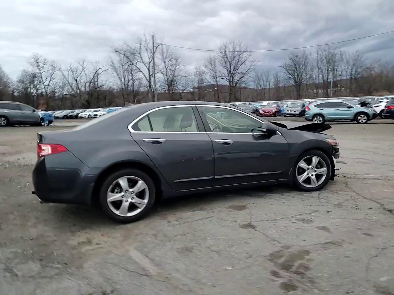 Фото: JH4CU2F65EC004753