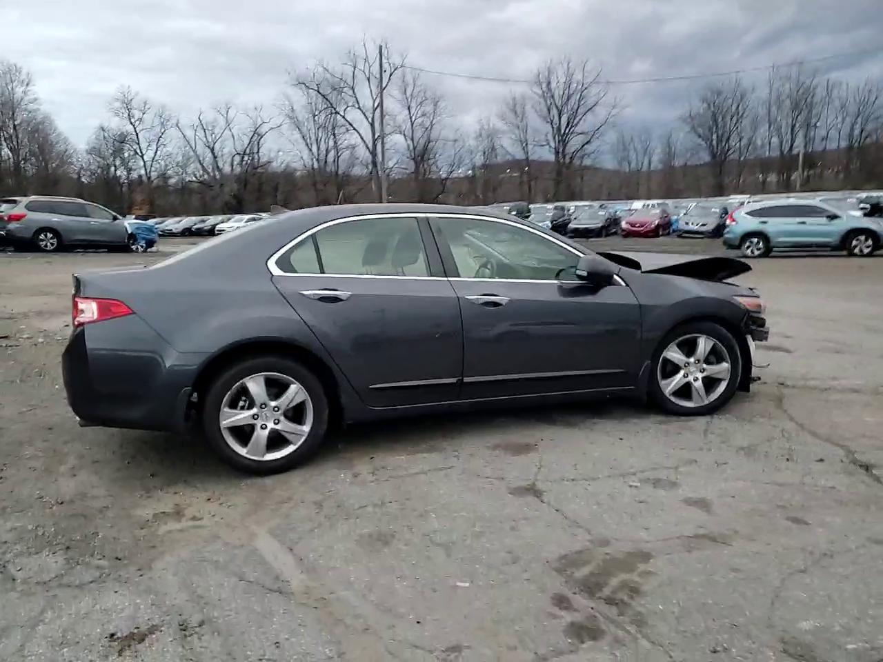 Фото: JH4CU2F65EC004753