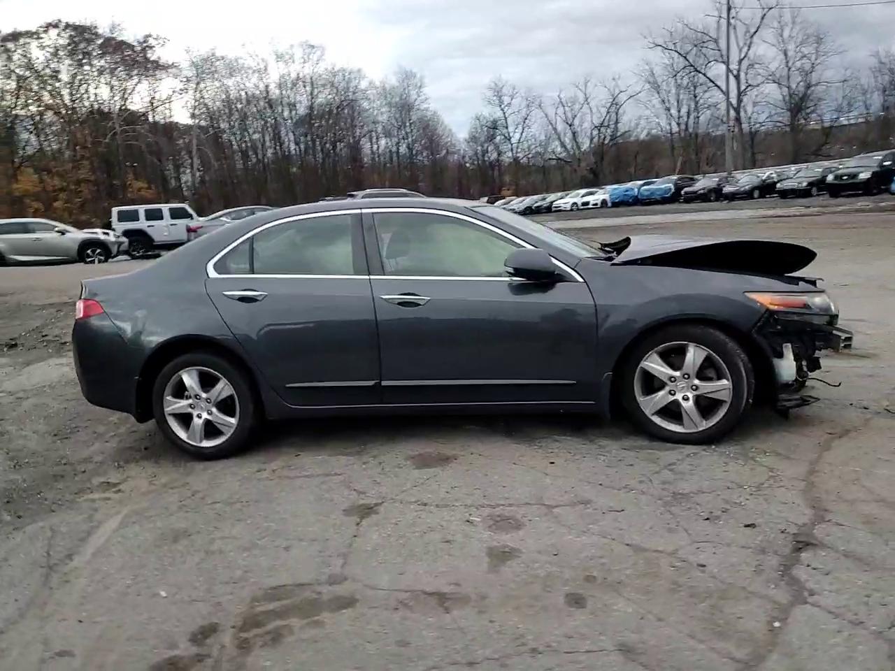 Фото: JH4CU2F65EC004753