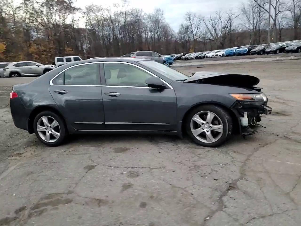 Фото: JH4CU2F65EC004753