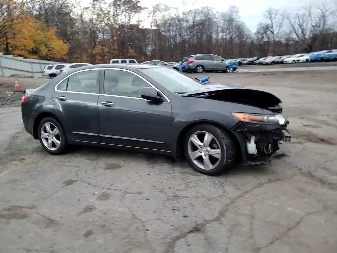 Фото: JH4CU2F65EC004753