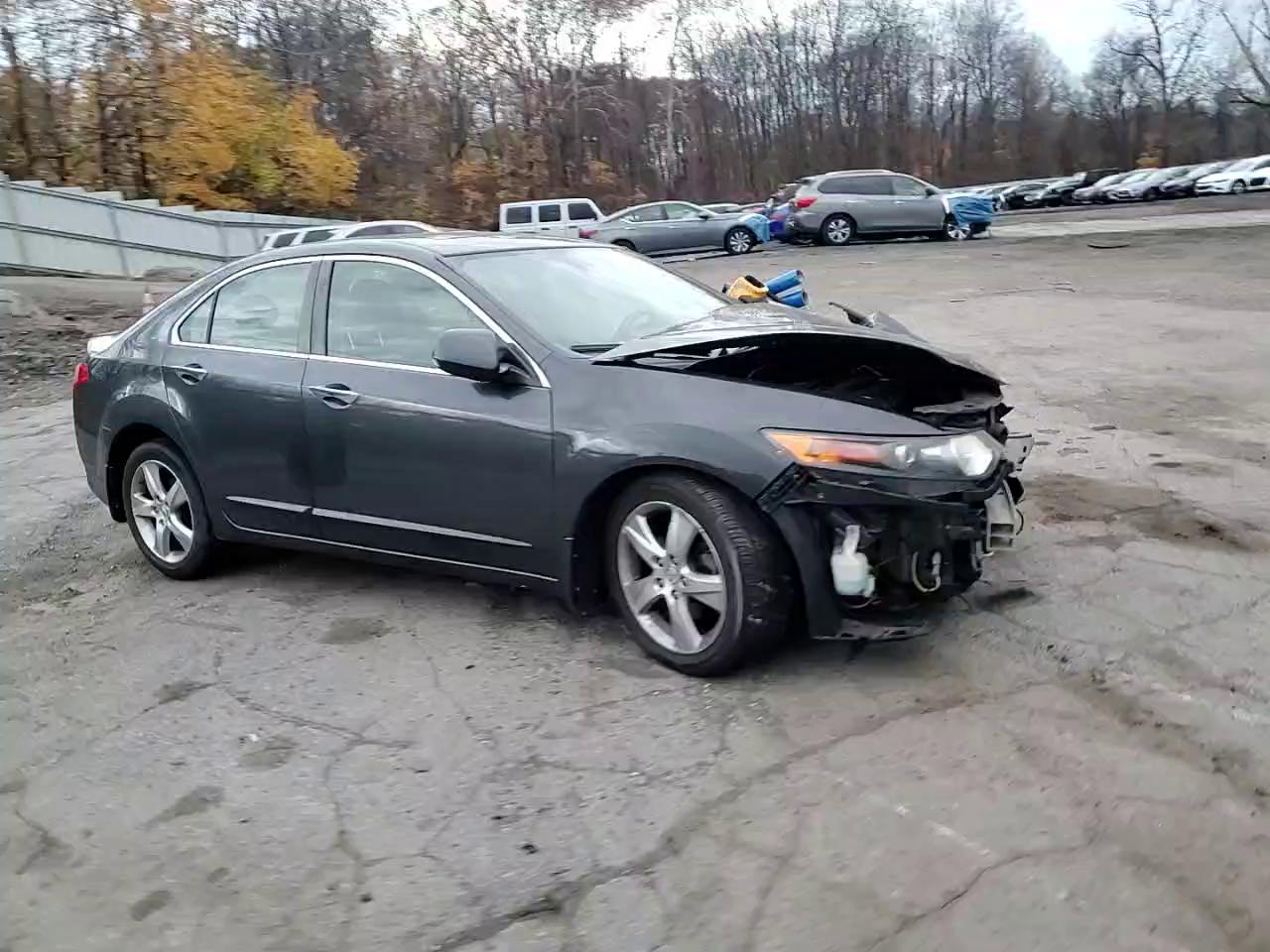 Фото: JH4CU2F65EC004753