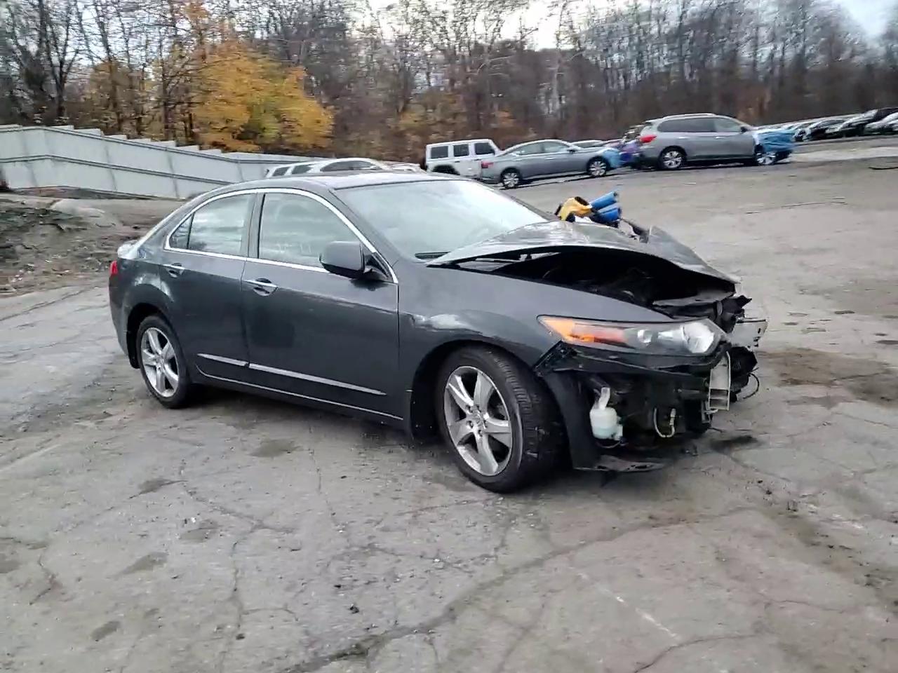 Фото: JH4CU2F65EC004753