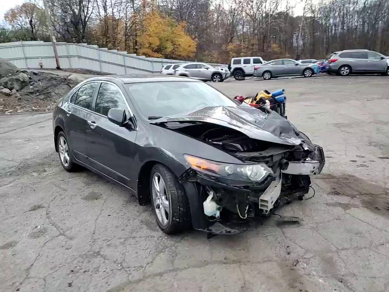 Фото: JH4CU2F65EC004753