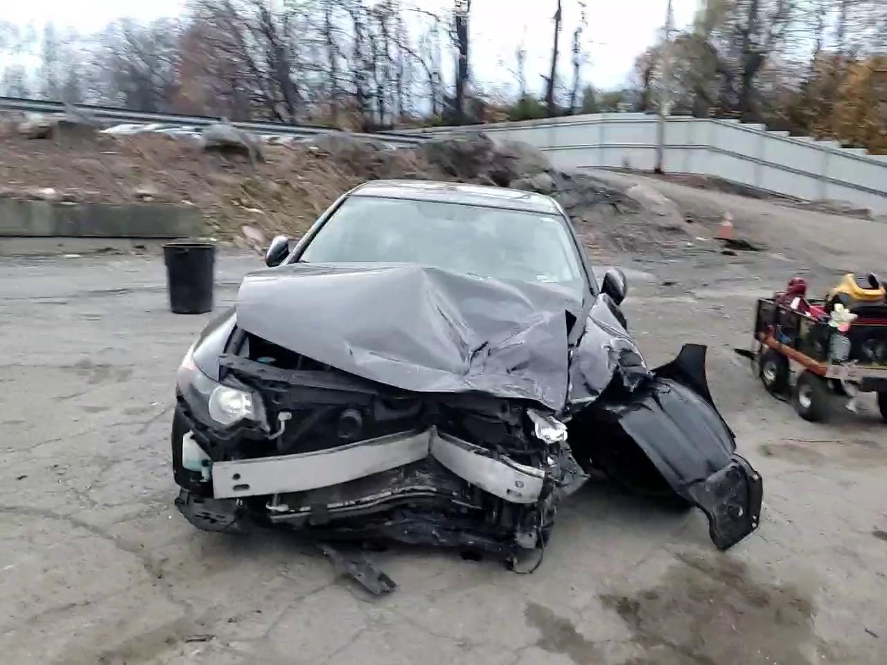 Фото: JH4CU2F65EC004753