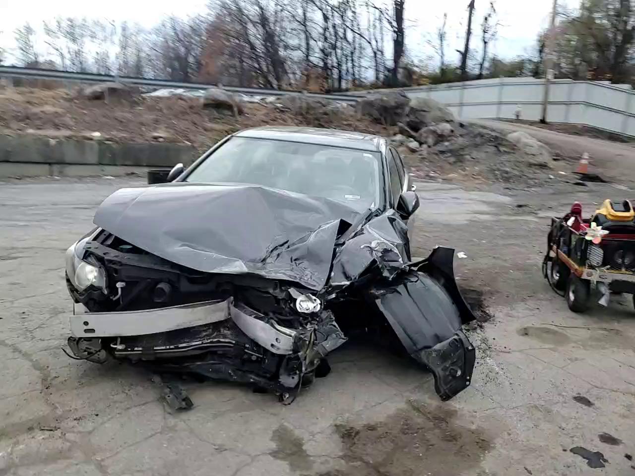 Фото: JH4CU2F65EC004753