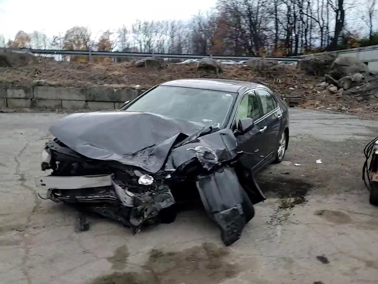 Фото: JH4CU2F65EC004753