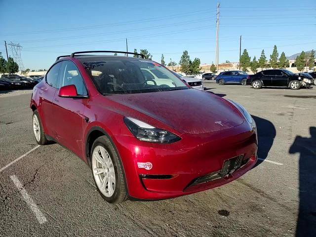 2024 Tesla Model Y VIN: 7SAYGDEE6RF069397 Lot: 91311225