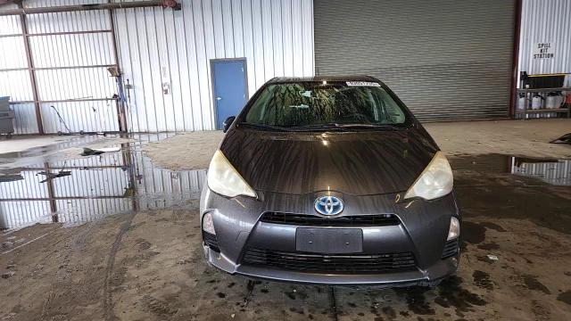 2013 Toyota Prius C VIN: JTDKDTB33D1053359 Lot: 93051755
