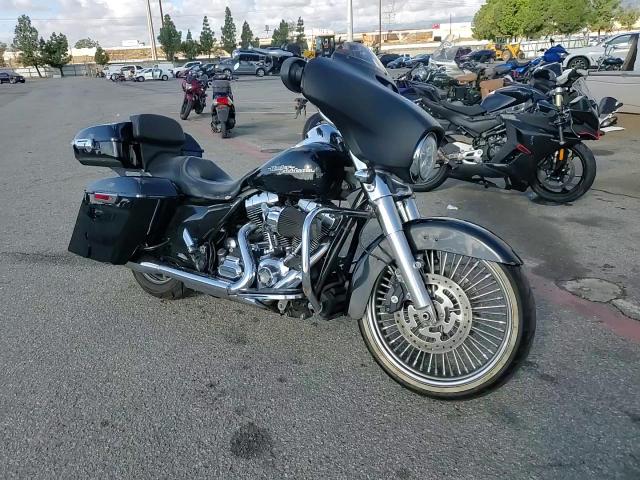 2015 Harley-Davidson Flhx Street Glide VIN: 1HD1KBM1XFB674441 Lot: 93326745