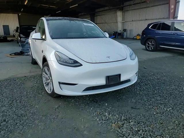 2022 Tesla Model Y VIN: 7SAYGDEEXNF488427 Lot: 93962175
