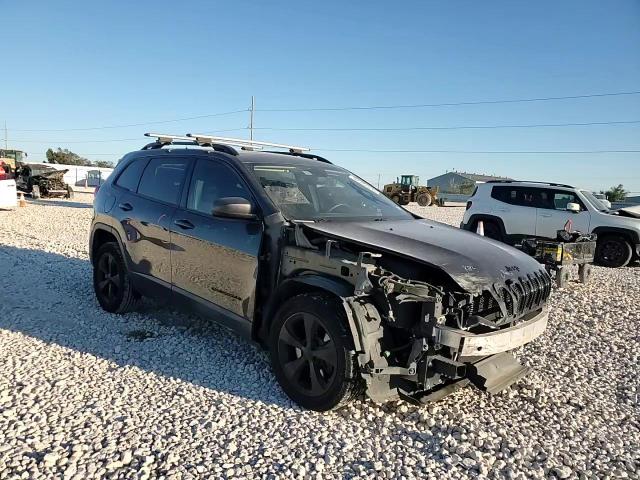 2016 Jeep Cherokee Latitude VIN: 1C4PJLCB7GW137373 Lot: 92377235