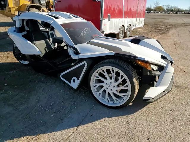 2021 Polaris Slingshot S With Technology Package VIN: 57XAATHD8M8140662 Lot: 91039465
