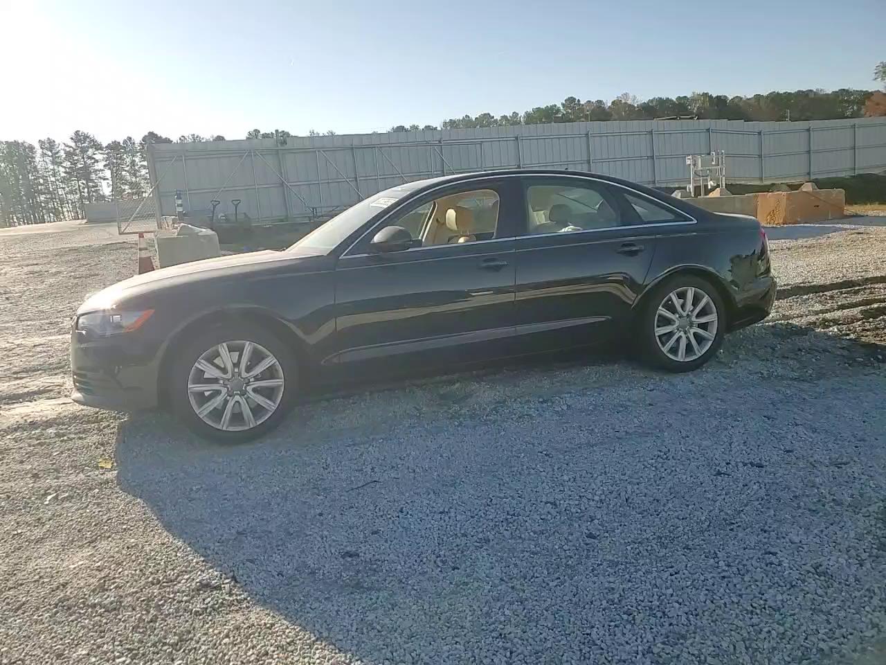 Фото: WAUCFAFC0EN118785