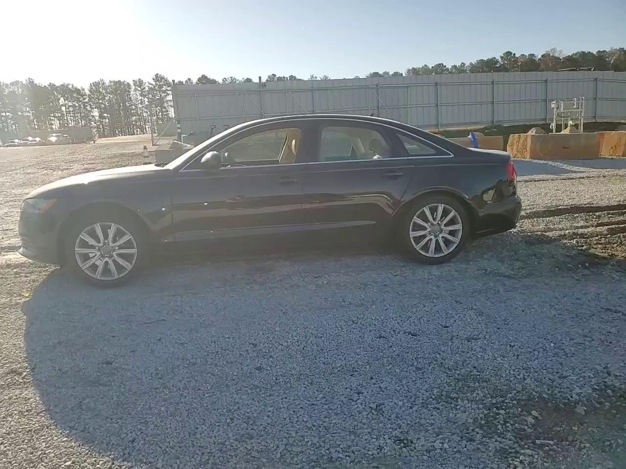 Фото: WAUCFAFC0EN118785