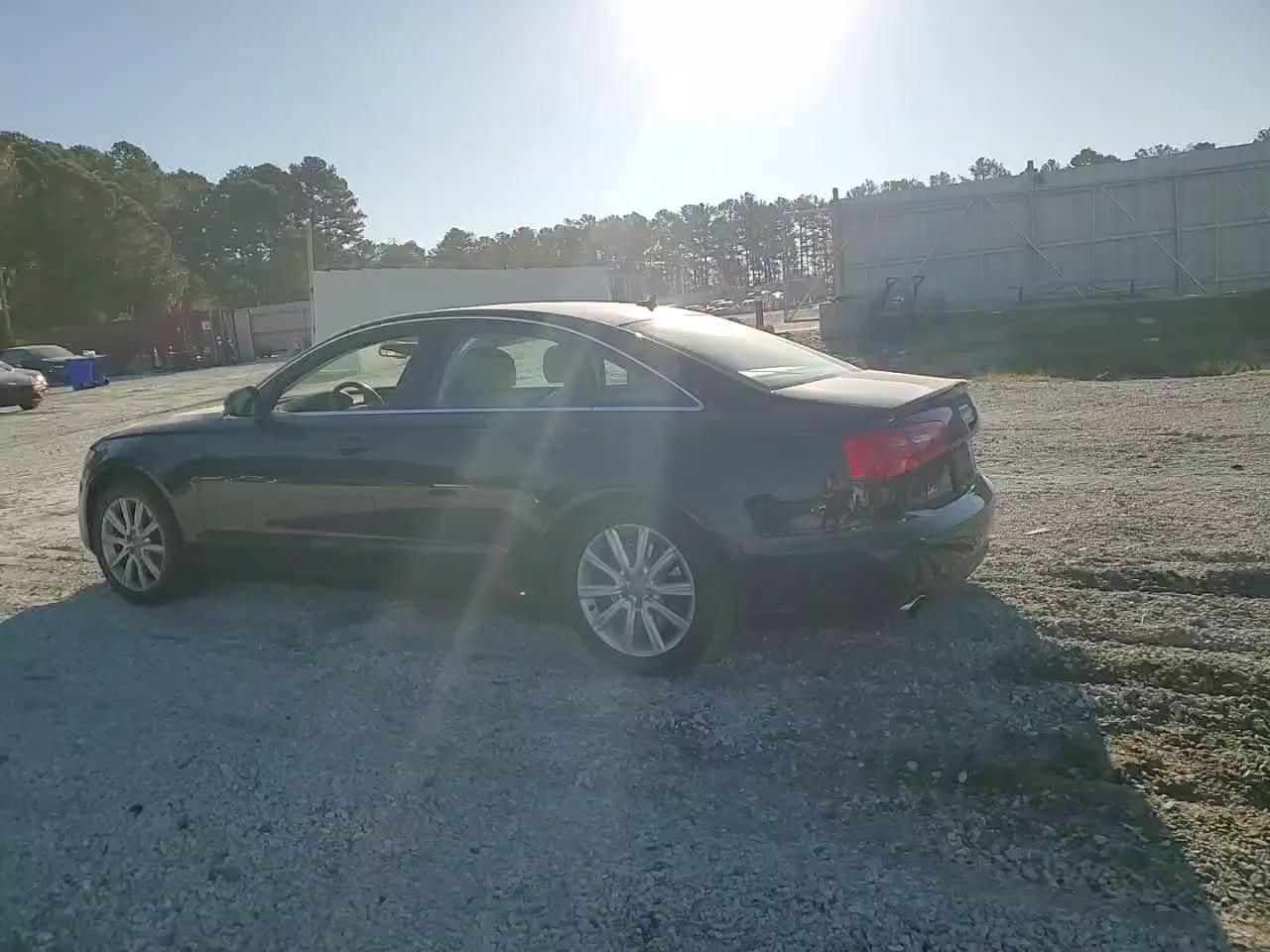 Фото: WAUCFAFC0EN118785