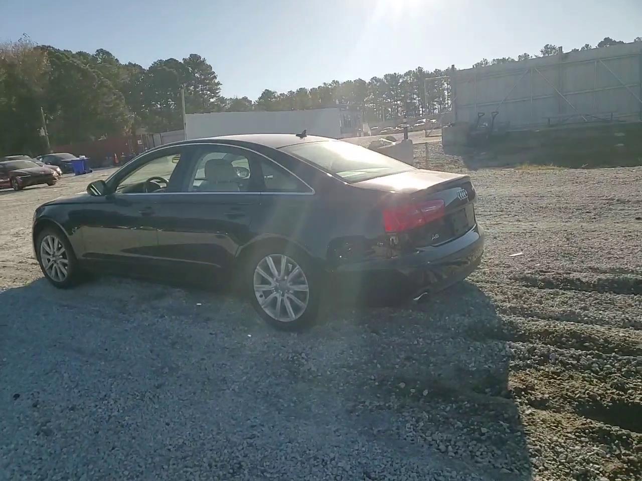 Фото: WAUCFAFC0EN118785