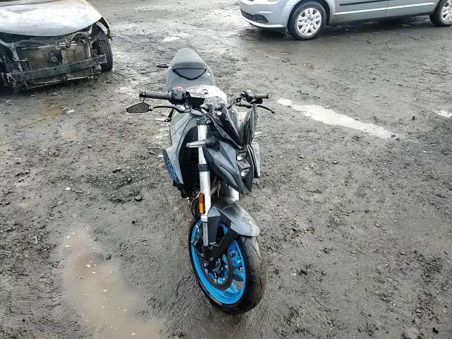 2024 Suzuki Gsx800 R VIN: JS1EM11B5R7100495 Lot: 94678905
