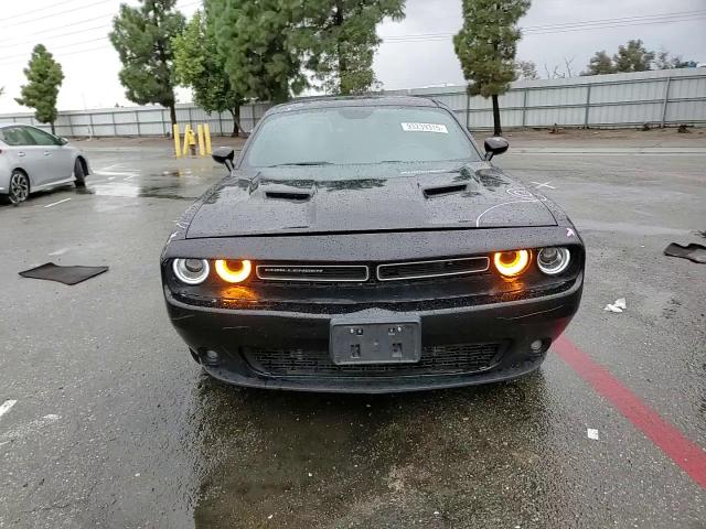2018 Dodge Challenger Sxt VIN: 2C3CDZAG4JH245743 Lot: 93239315