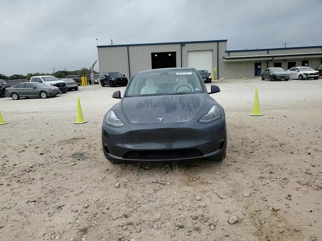 2023 Tesla Model Y VIN: 7SAYGDEE2PA175470 Lot: 92991825