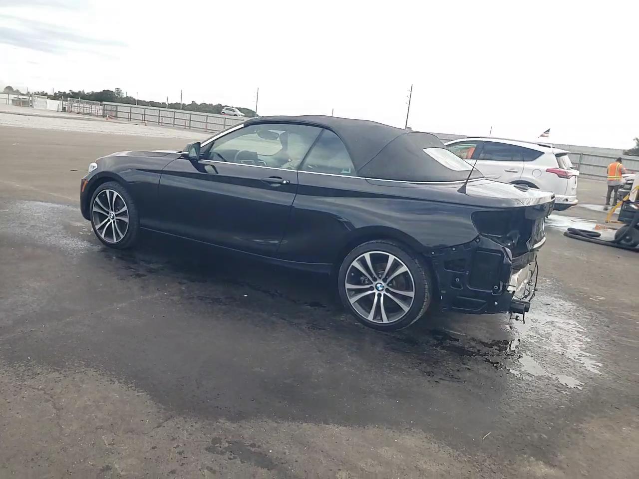 Фото: WBA2K9C52HV646909