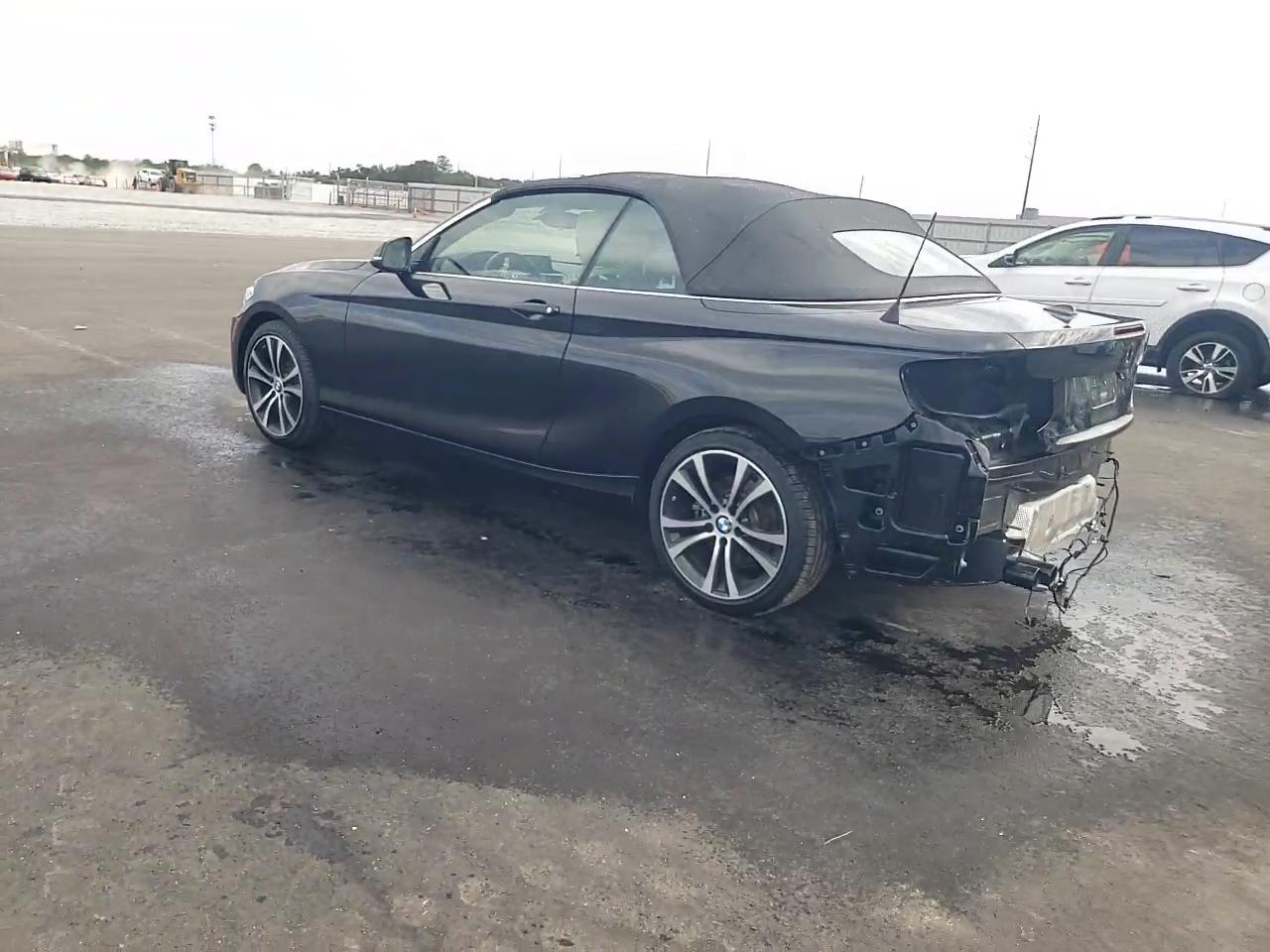 Фото: WBA2K9C52HV646909