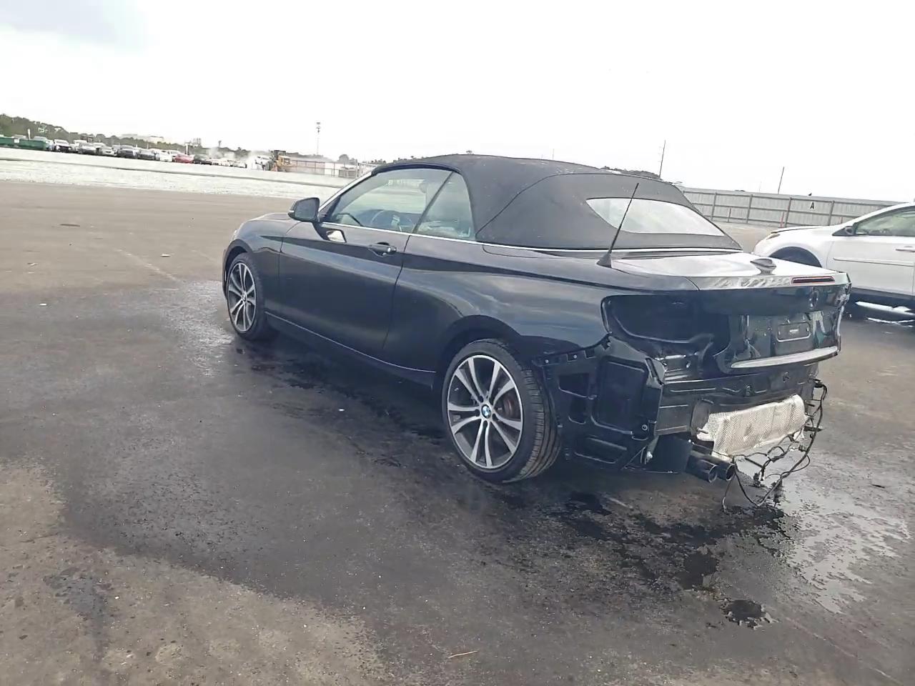 Фото: WBA2K9C52HV646909