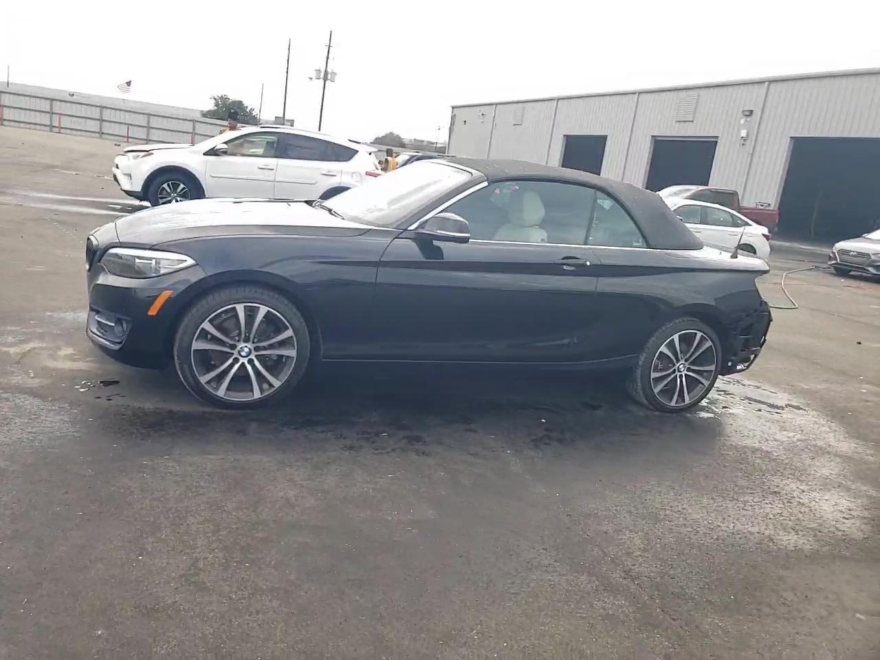 Фото: WBA2K9C52HV646909