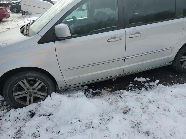 2010 Dodge Grand Caravan Se VIN: 2D4RN4DE3AR174337 Lot: 92622255