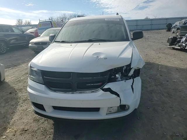 2018 Dodge Journey Se VIN: 3C4PDCABXJT490908 Lot: 92634945