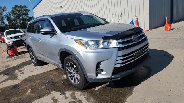 2018 Toyota Highlander Se VIN: 5TDKZRFHXJS534153 Lot: 91452015