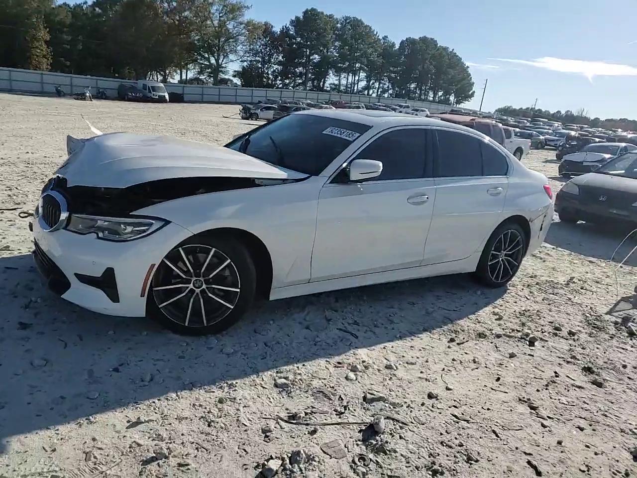 Фото: 3MW5R1J01L8B08795