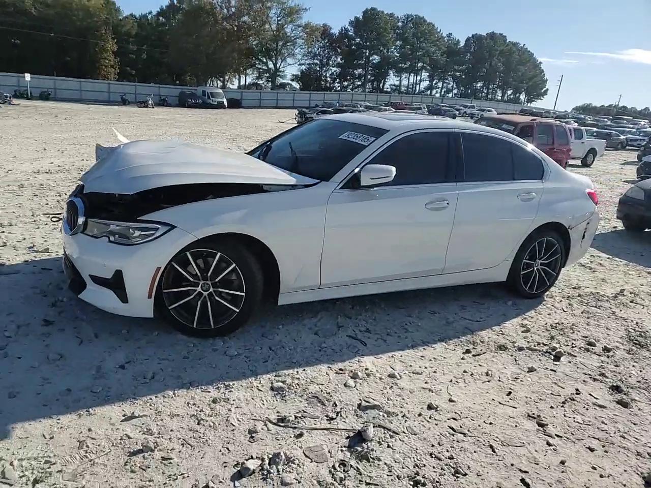 Фото: 3MW5R1J01L8B08795