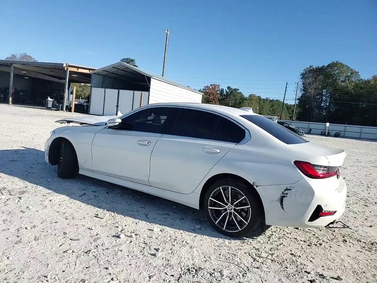 Фото: 3MW5R1J01L8B08795