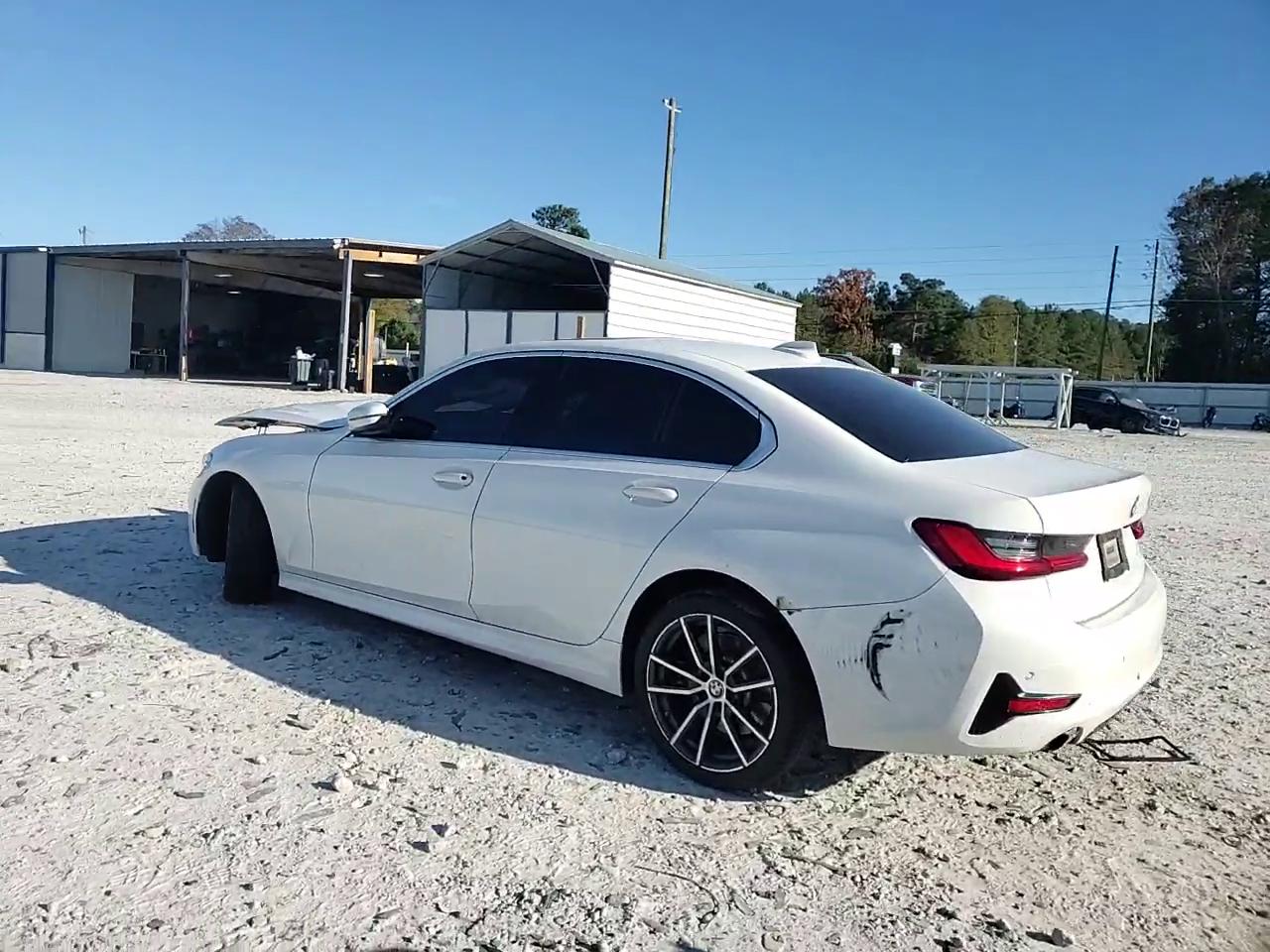 Фото: 3MW5R1J01L8B08795