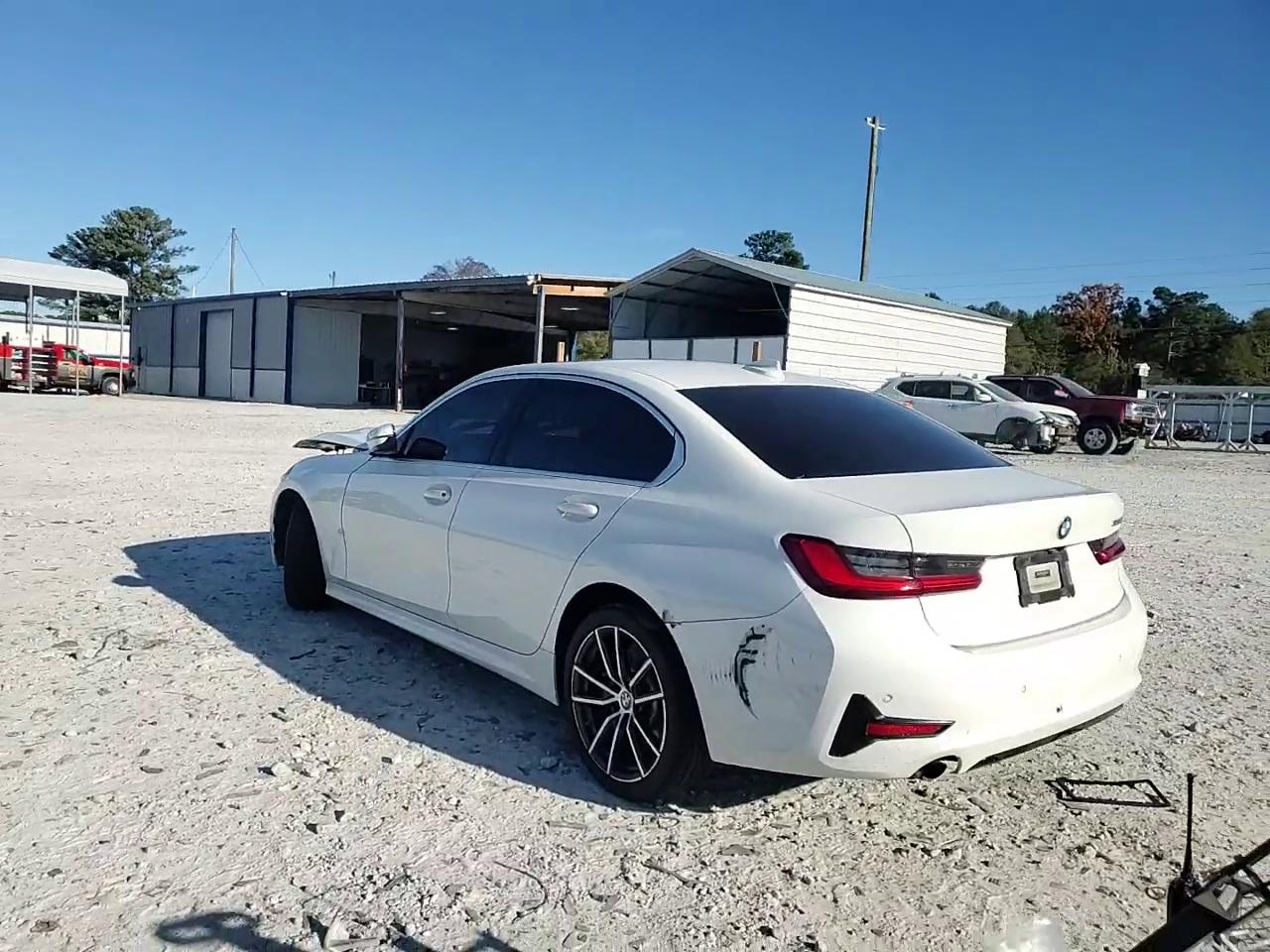 Фото: 3MW5R1J01L8B08795