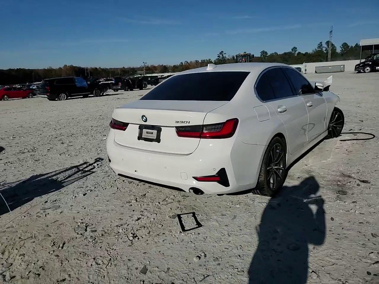 Фото: 3MW5R1J01L8B08795