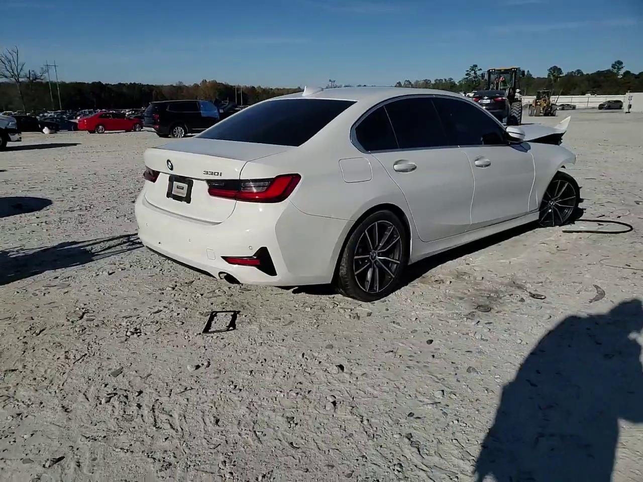 Фото: 3MW5R1J01L8B08795