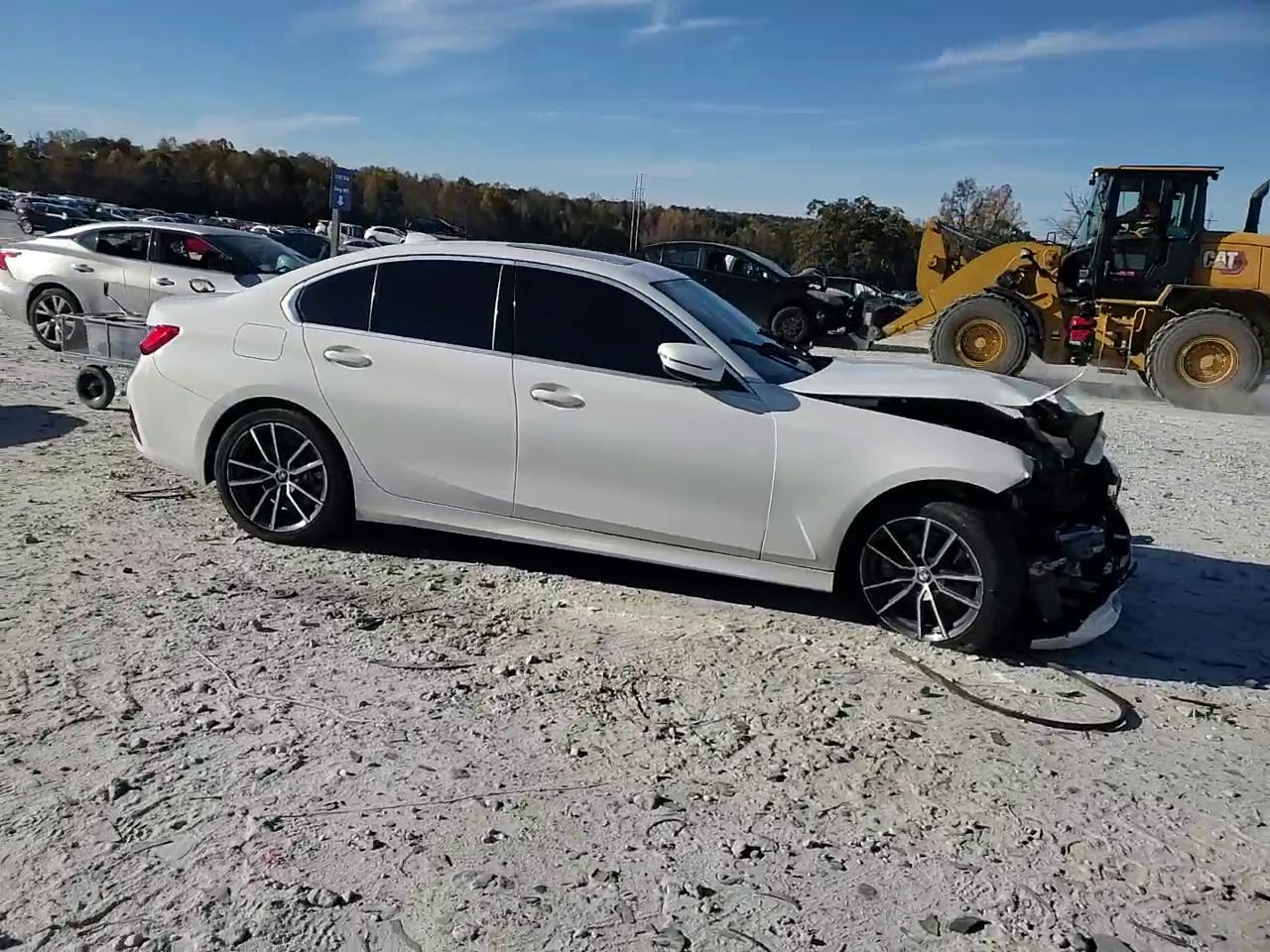 Фото: 3MW5R1J01L8B08795