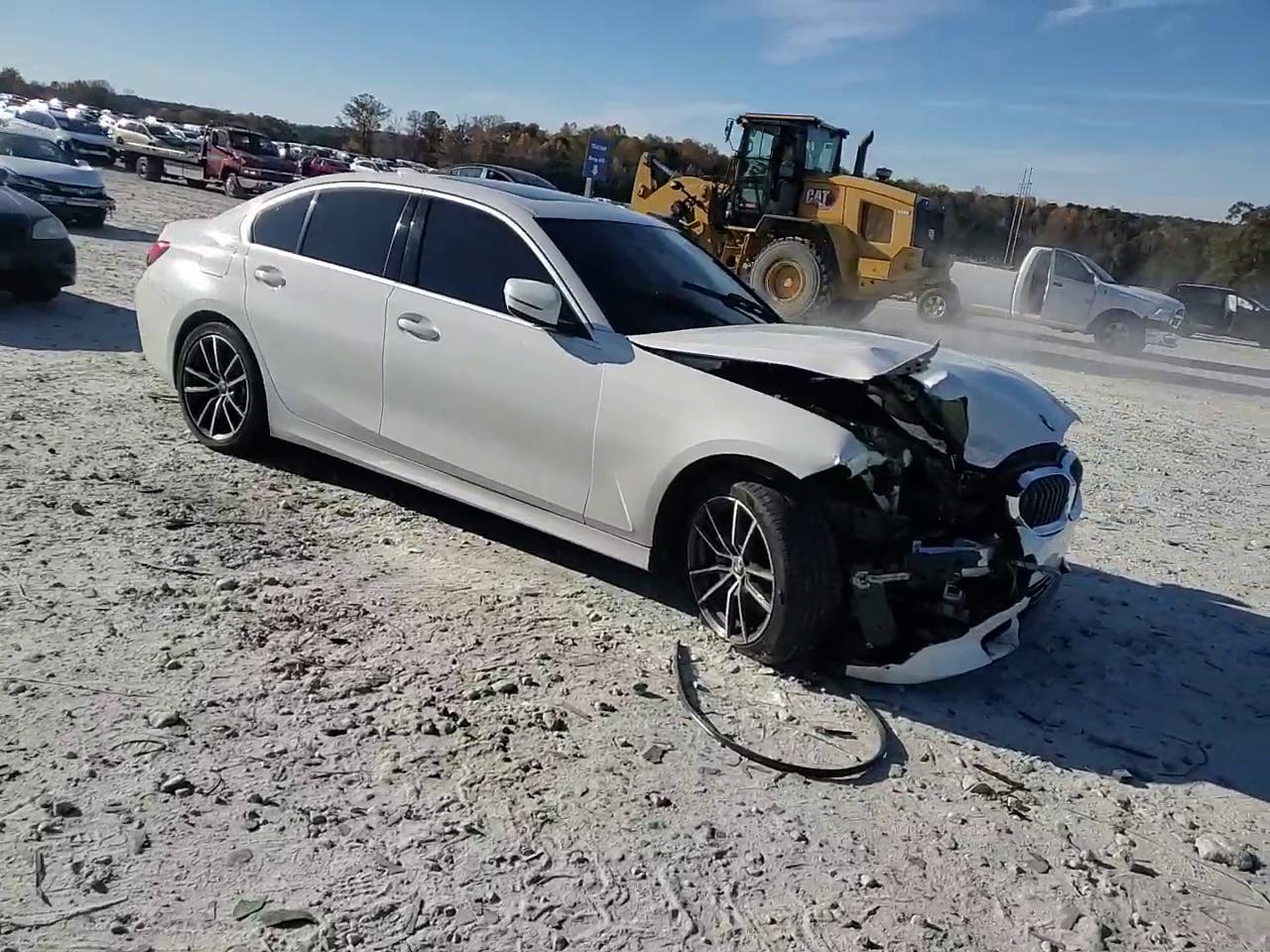 Фото: 3MW5R1J01L8B08795