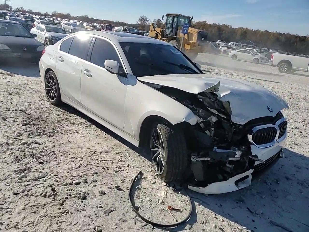 Фото: 3MW5R1J01L8B08795