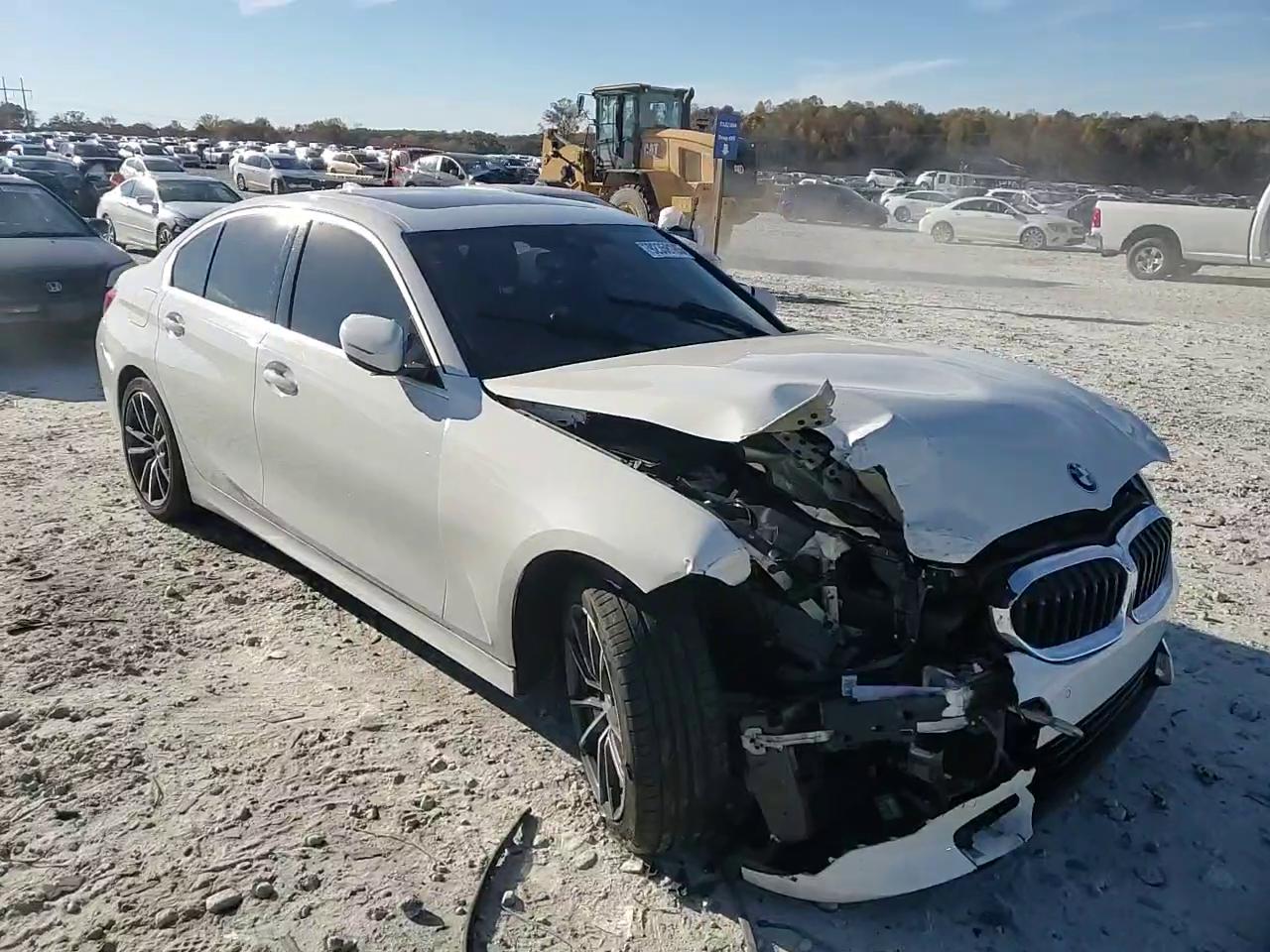 Фото: 3MW5R1J01L8B08795